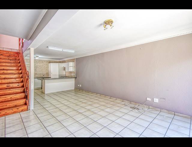 4 BEDROOM TOWNHOUSE TO LET IN ALLEN'S NEK